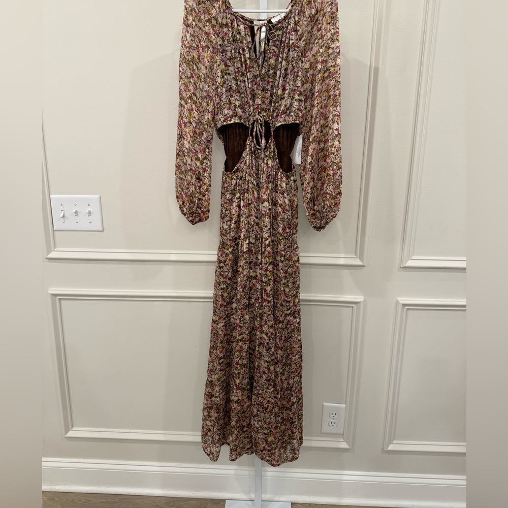 NWT ASTR the Label Freya Floral Cut Out Midriff Maxi Dress - Picture 6 of 8
